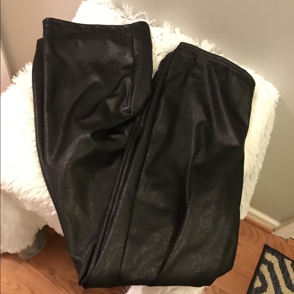 La Gold Faux leather like pant medium